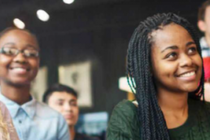 Jeunes qui sourient