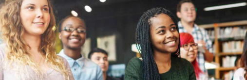 Jeunes qui sourient